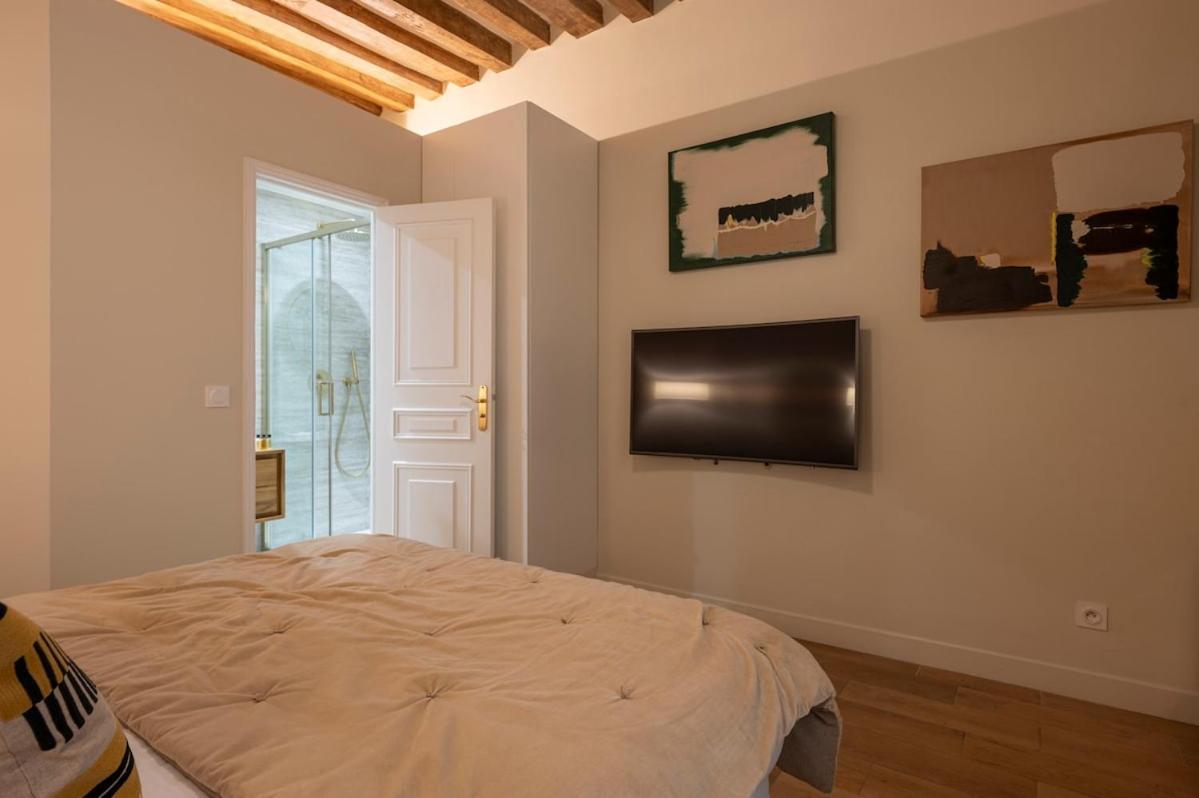 Le Marais Apartment